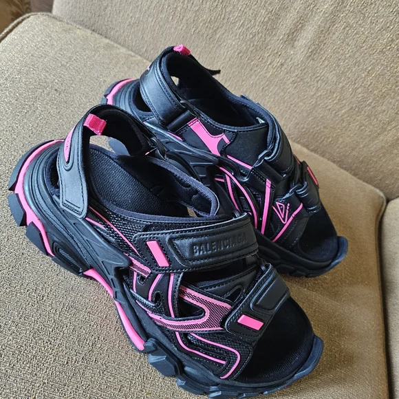 Balenciaga Track Sandals Size 40/10 New - Picture 8 of 15